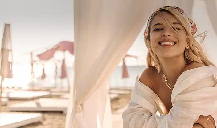 Airflow Tooth Polishing